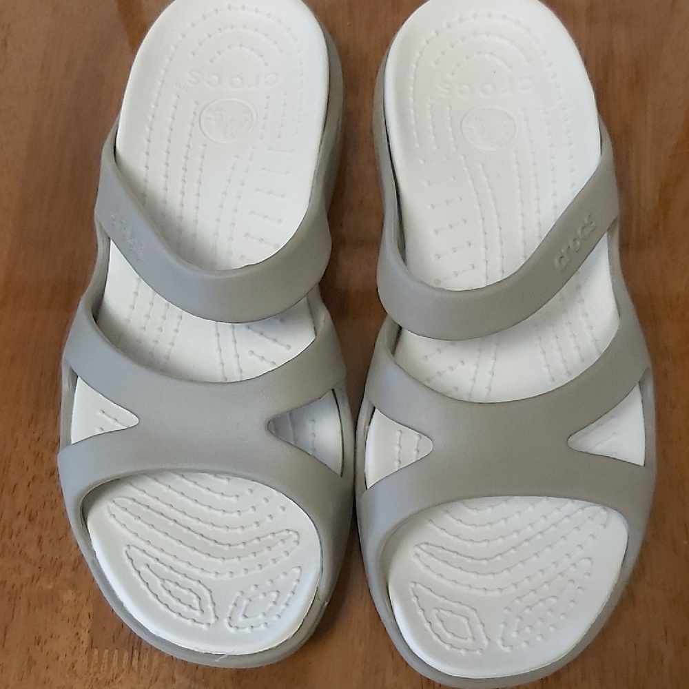 CROCS Women's Sz 11 Monterey Sandals in TAN and Cream - PAYMENT BY PAYPAL ONLY